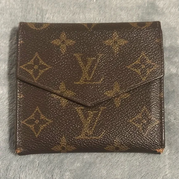 Louis Vuitton Vintage Monogram Coated Canvas Elise Compact Wallet - Picture 2 of 13